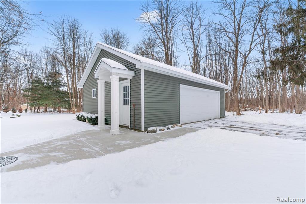 4666 Brighton Road, Brighton, MI 48116 — Photo 8