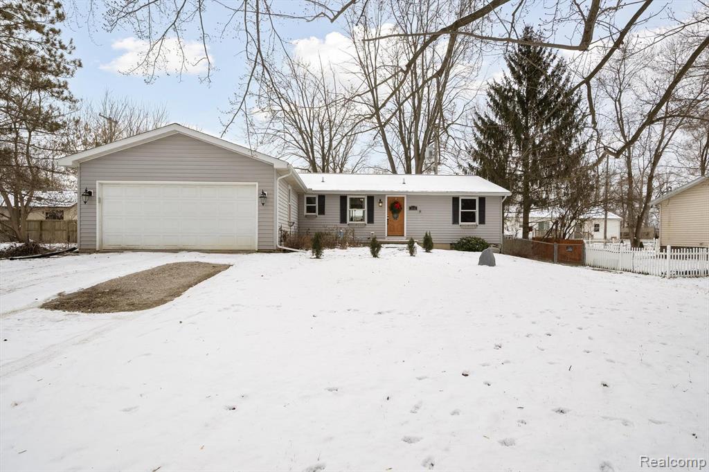 248 Beachway Street, Whitmore Lake, MI 48189 — Photo 2