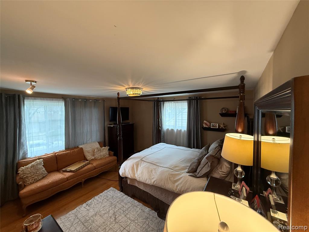 1645 Blairmoor Court, Grosse Pointe Woods, MI 48236 — Photo 23