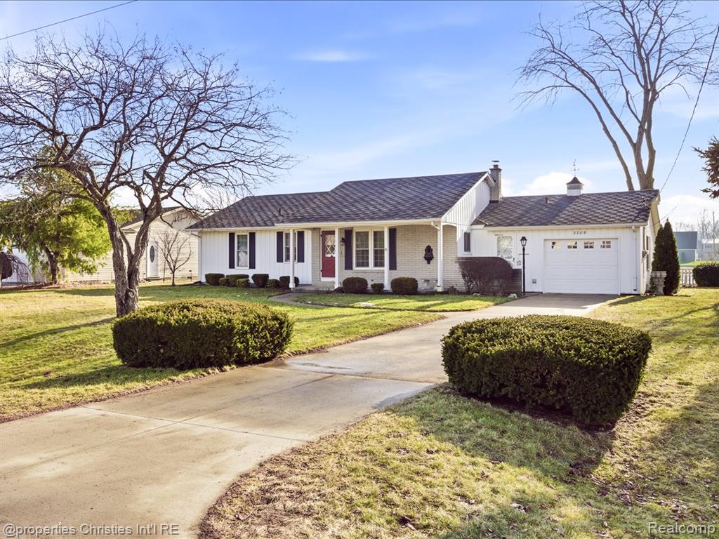3309 Lake Drive, Fort Gratiot, MI 48059 — Photo 3