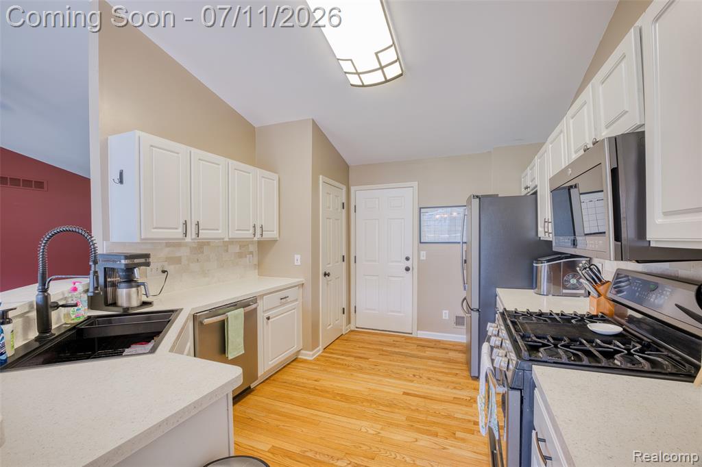 6564 Enchanted Drive, Ypsilanti, MI 48197 — Photo 16
