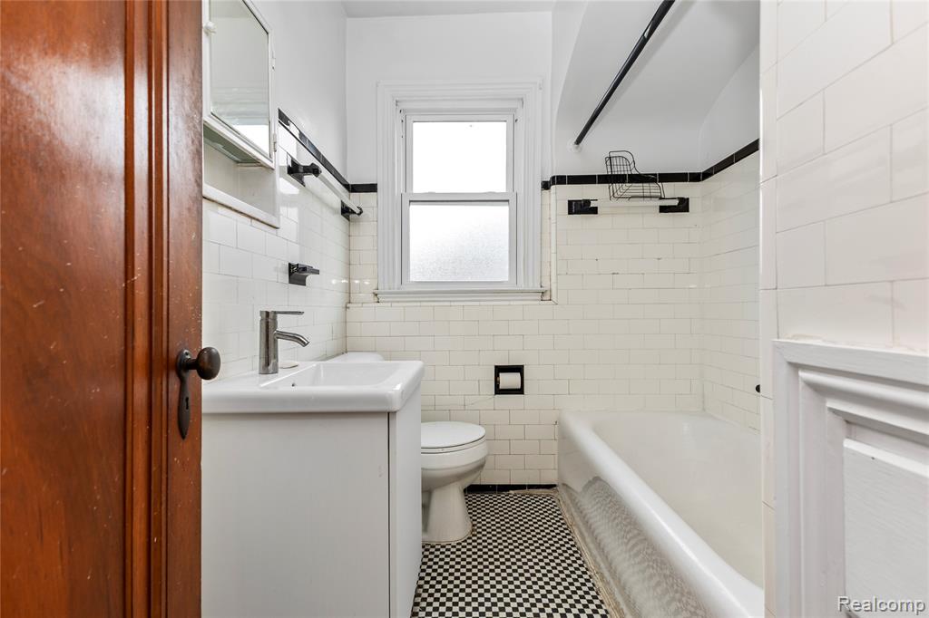 604 Alter Road, Detroit, MI 48215 — Photo 15