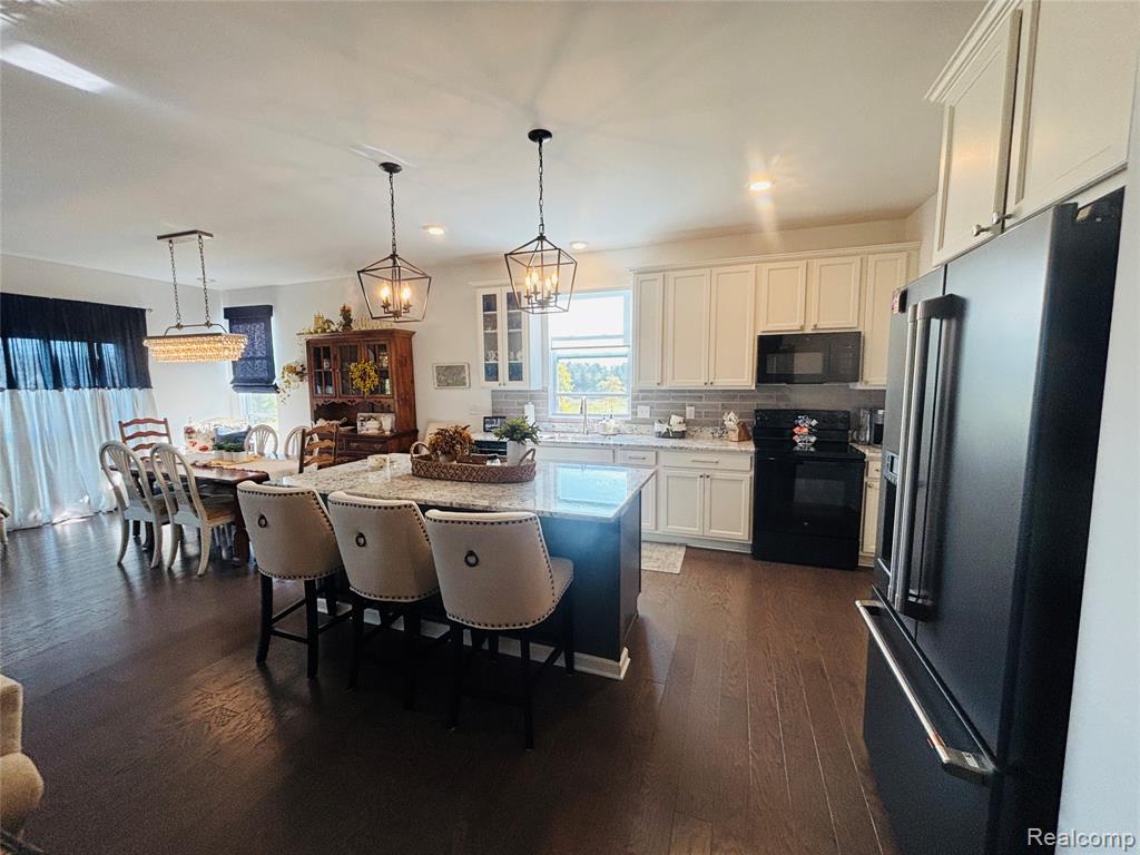 8215 Carston Lane Lane, Green Oak, MI 48116 — Photo 19