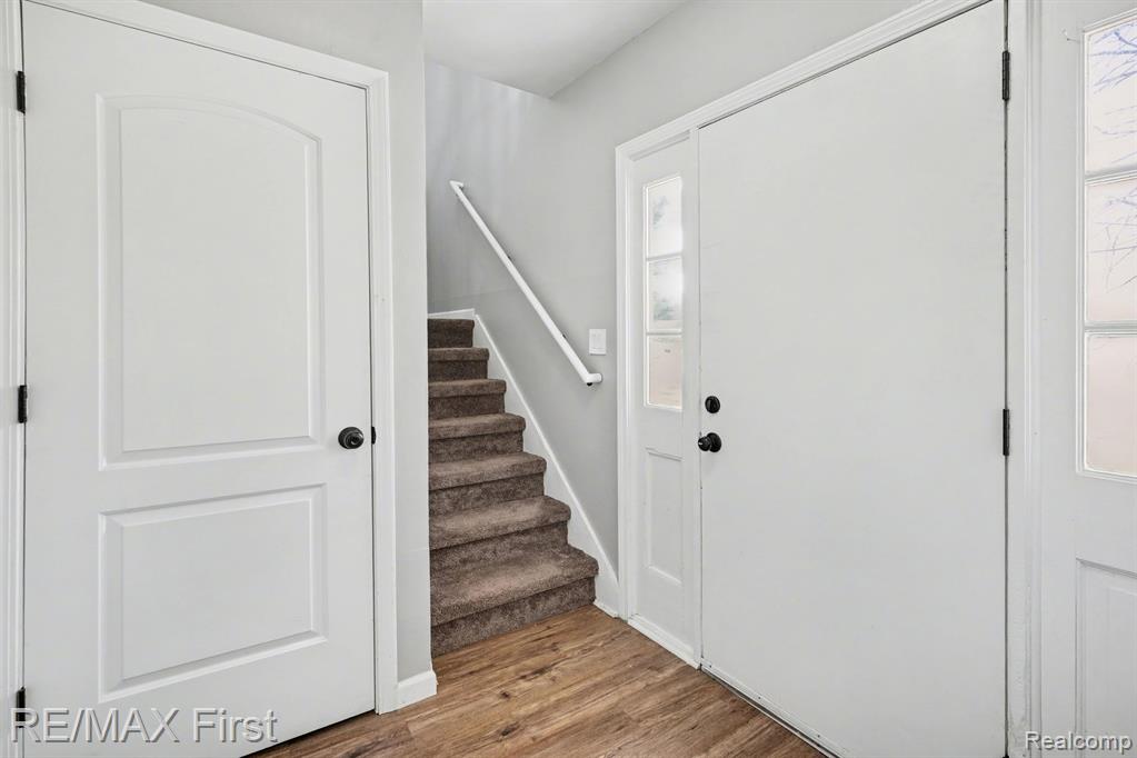 38103 Jefferson Avenue, Harrison Township, MI — Photo 2