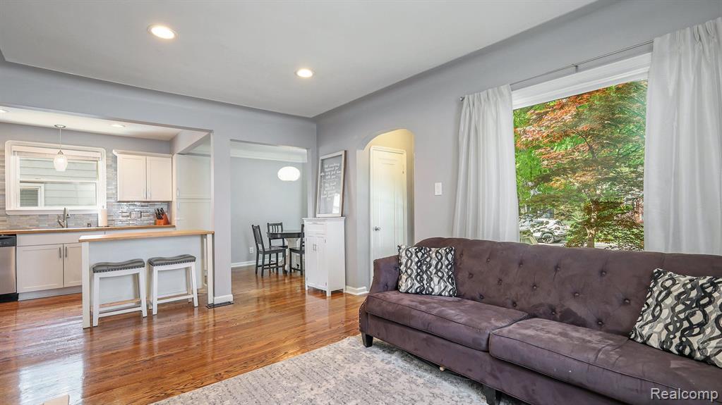 810 N GAINSBOROUGH Avenue, Royal Oak, MI 48067 — Photo 7