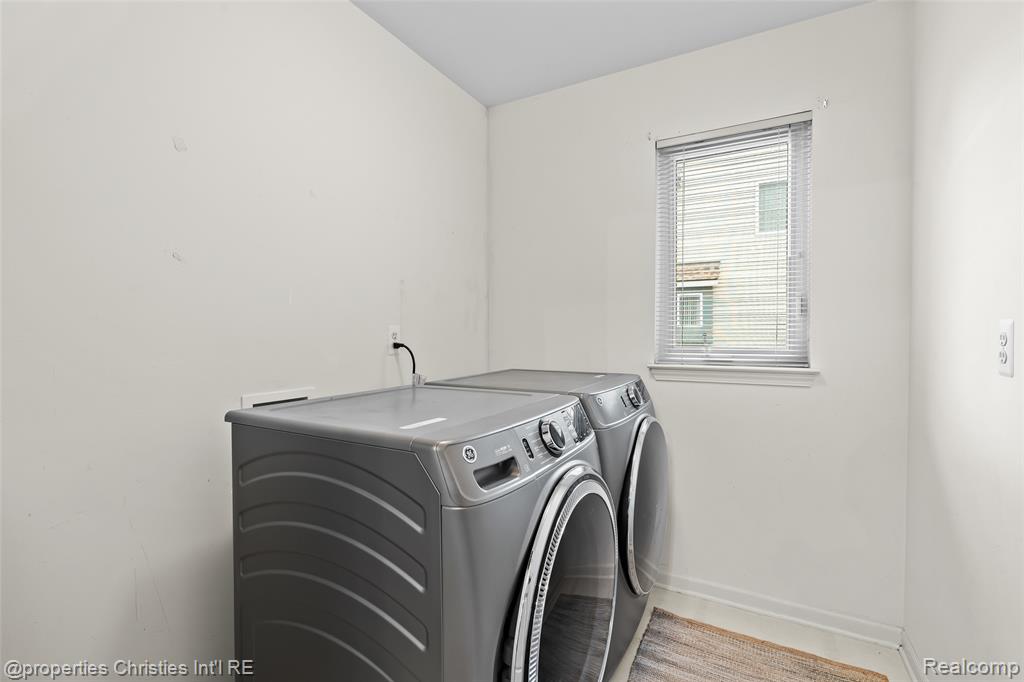 47242 Marina Drive, Belleville, MI 48111 — Photo 16