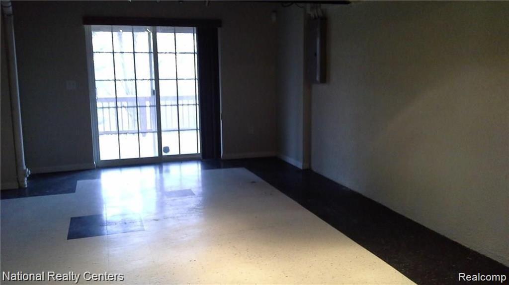41876 YEATS Drive, Novi, MI — Photo 26