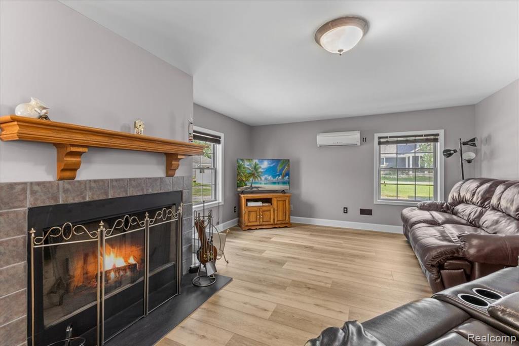 8437 WOODLAND SHORE Drive, Brighton, MI 48114 — Photo 31