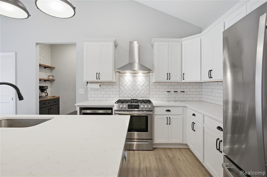 12425 Wolfberry Court, Fenton, MI 48430 — Photo 20