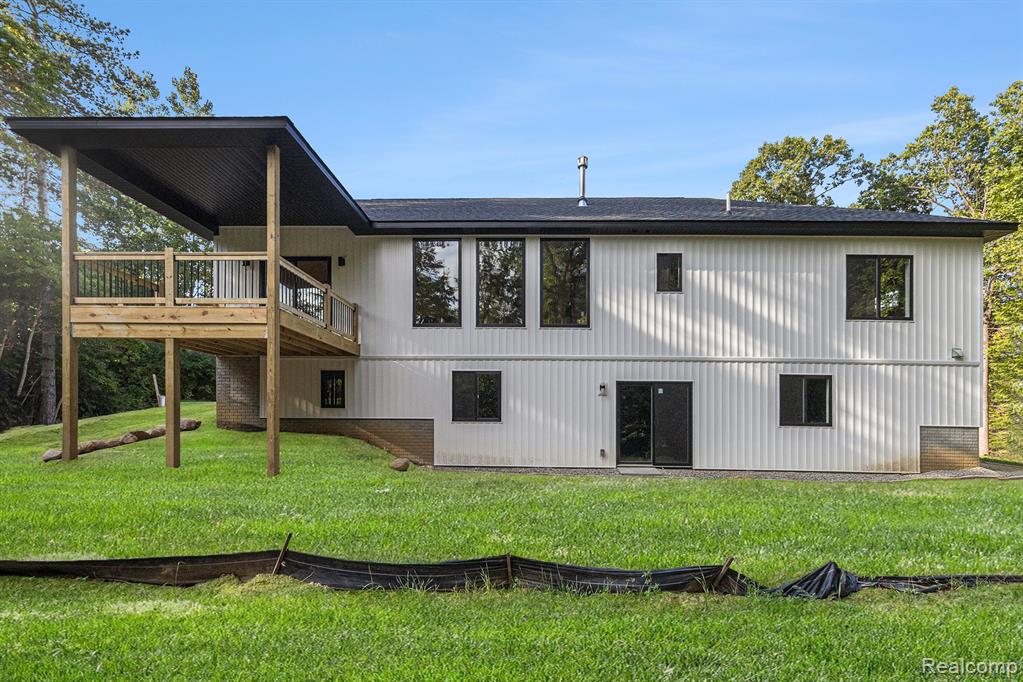 15273 Pine Ridge Drive, Holly, MI 48462 — Photo 25