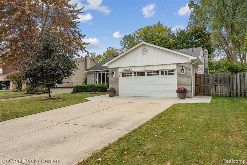 24320 Westpointe Street, Brownstown, MI 48183 — Photo 2
