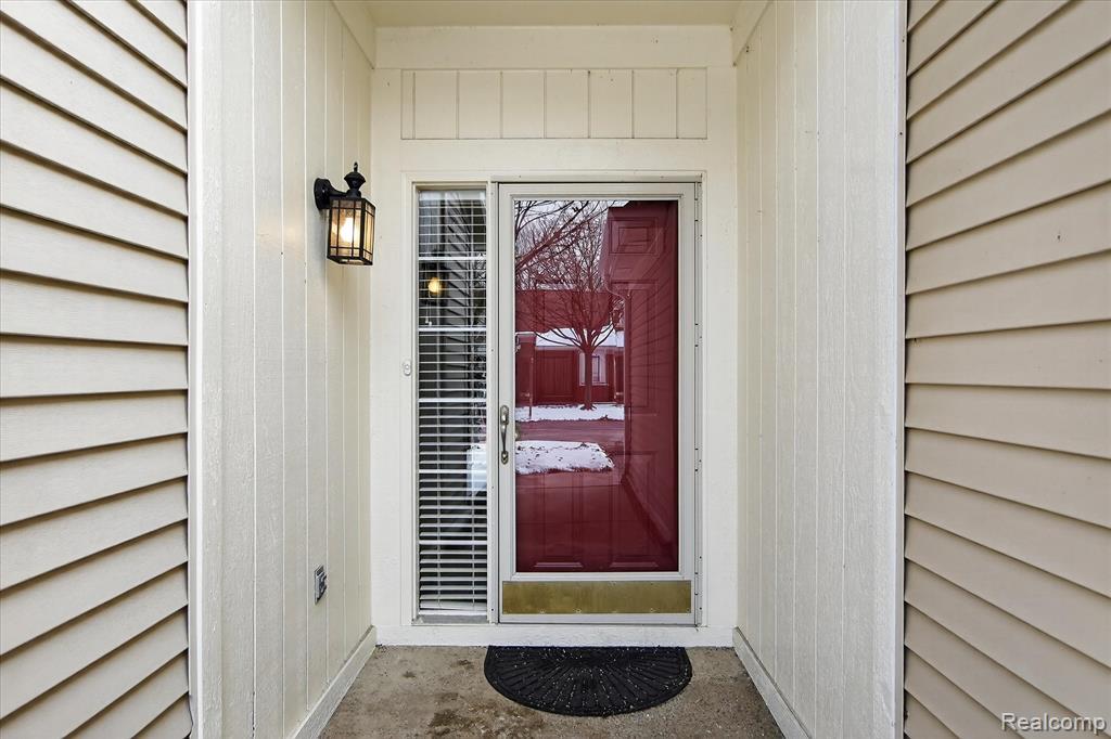 6456 Pembrook Drive, Westland, MI — Photo 4