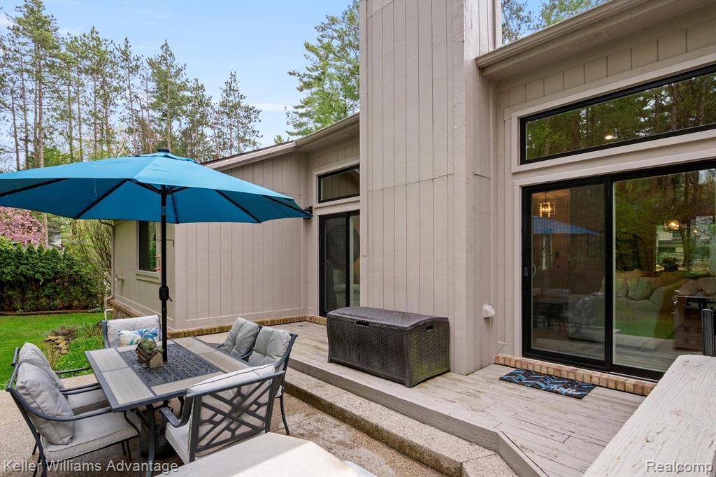 4081 PINESTEAD Drive, Commerce Twp, MI 48390 — Photo 27