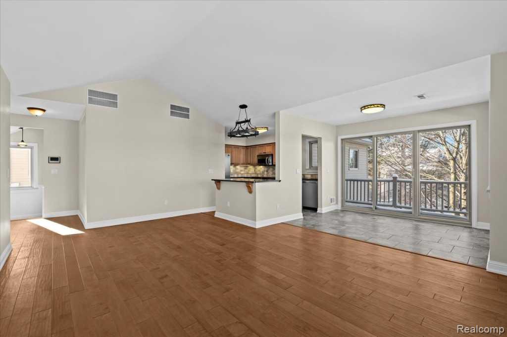 738 S Milford Road, Milford, MI 48381 — Photo 12