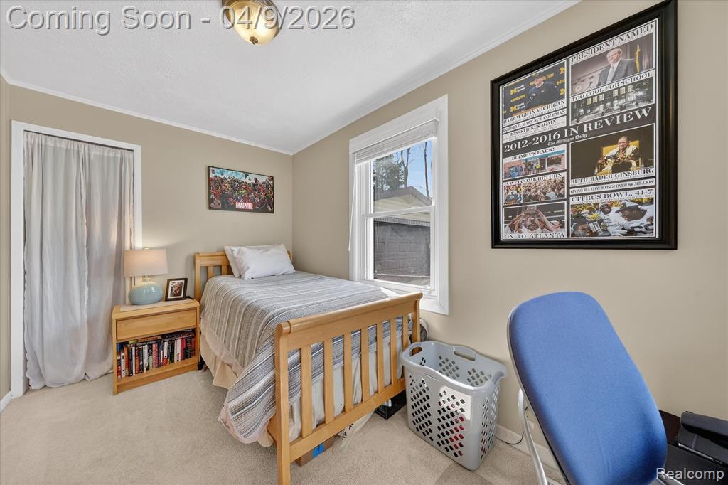 29100 Tawas Street, Madison Heights, MI 48071 — Photo 24