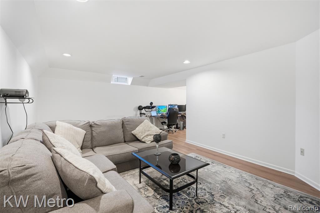 7072 Green Farm Road, West Bloomfield, MI — Photo 27