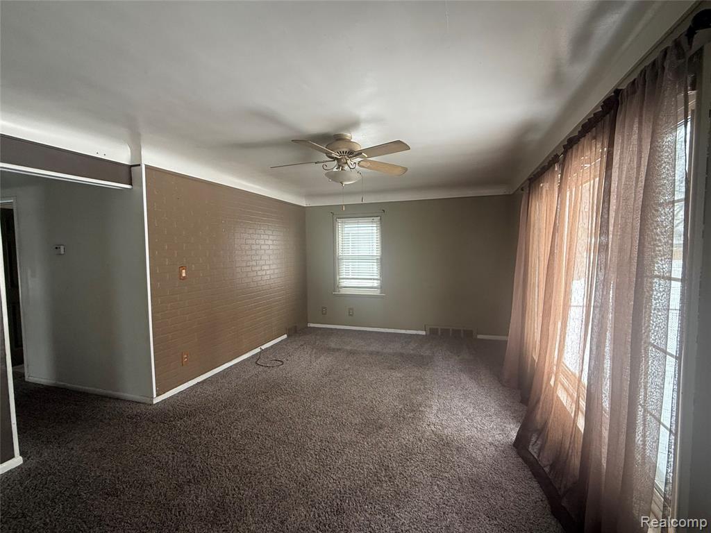 411 W Woodruff Avenue, Hazel Park, MI 48030 — Photo 4