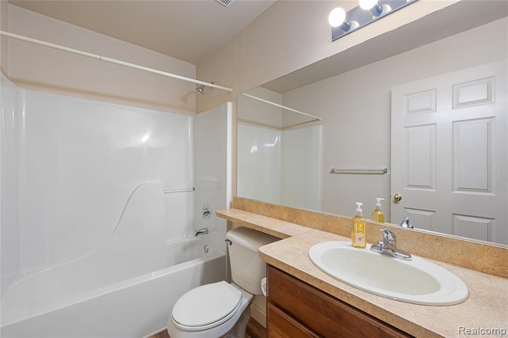 1885 Wexford Circle, Ypsilanti, MI 48198 — Photo 5