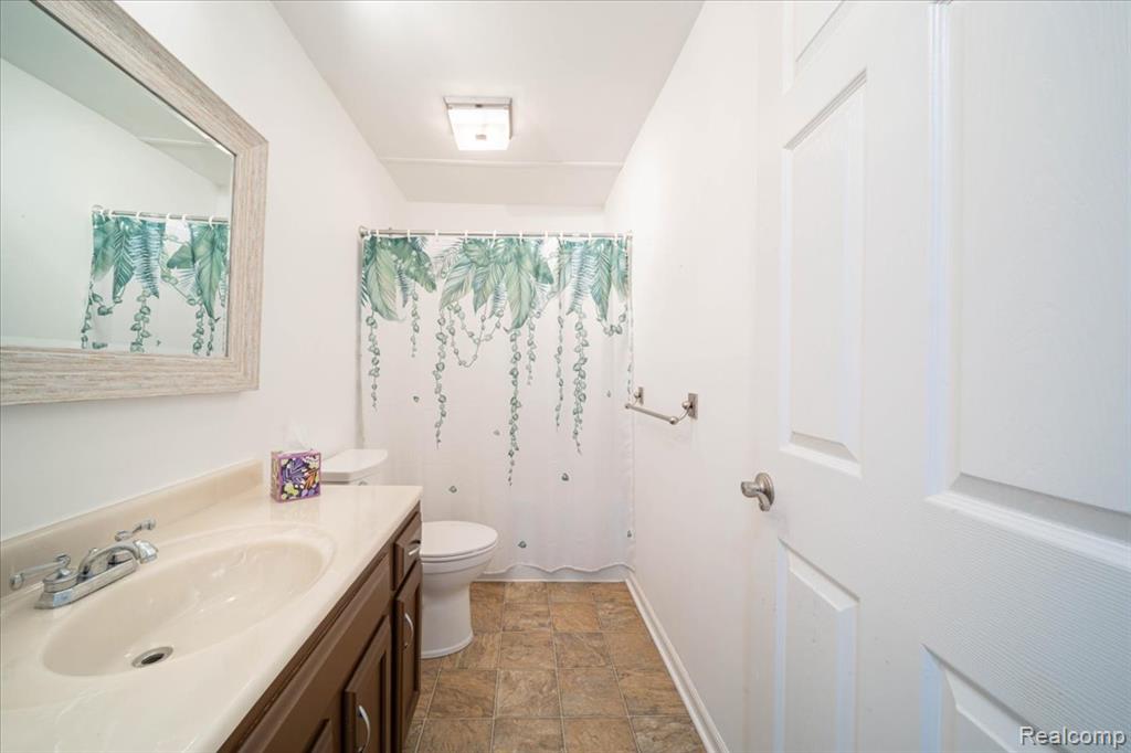 7310 Bluewater Drive, 116, Clarkston, MI 48348 — Photo 14