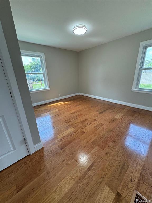 7129 Berwyn Street, Dearborn Heights, MI 48127 — Photo 14