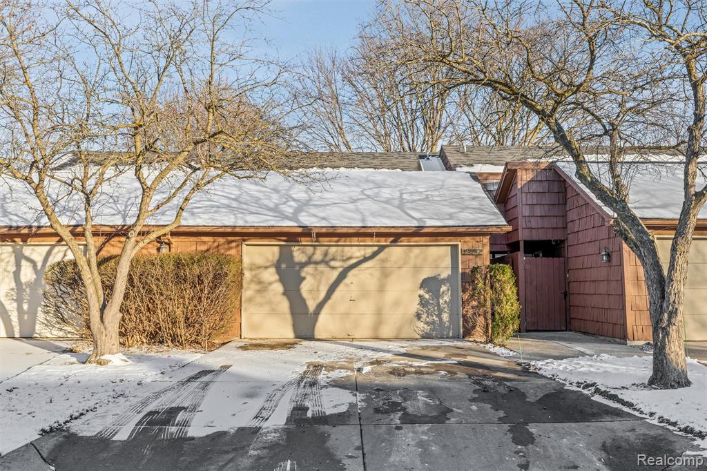 42467 Eldon Avenue, Clinton Twp, MI 48038 — Photo 37