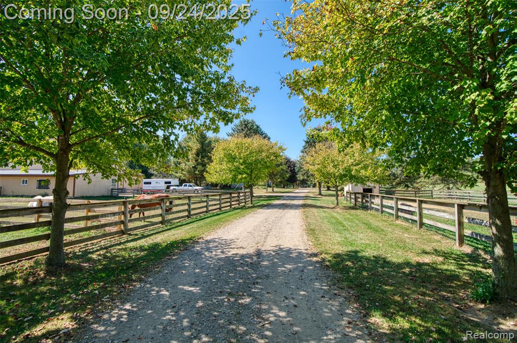 9511 W Allen Road, Fowlerville, MI 48836 — Photo 6