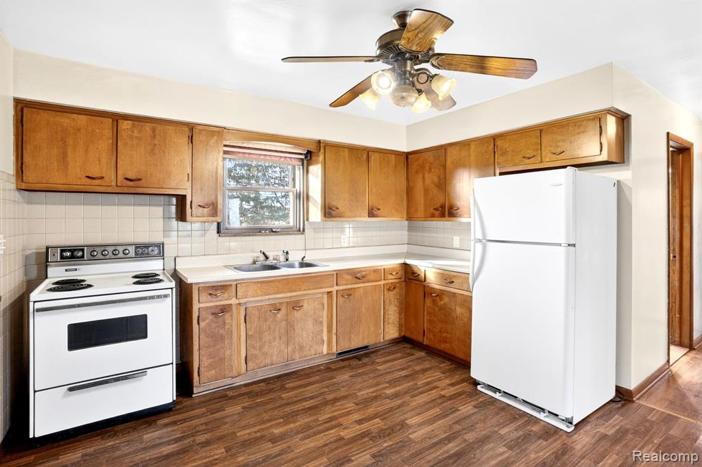 1397 N Seymour Road, Flushing, MI 48433 — Photo 18