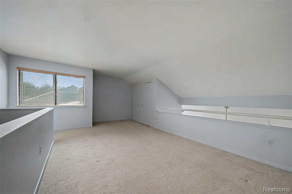 705 Preston Court, Rochester Hills, MI 48307 — Photo 23