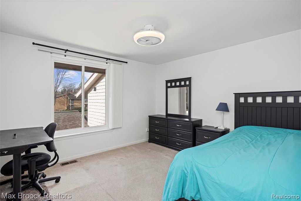 7451 Pebble Point, West Bloomfield, MI — Photo 23