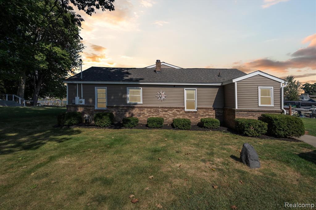 2236 Grove Park Road, Fenton, MI 48430 — front exterior