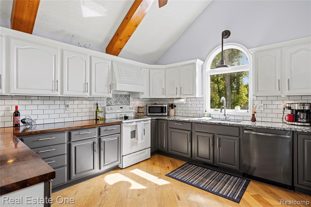 4047 Sunfish Drive, Lapeer, MI 48446 — Photo 20