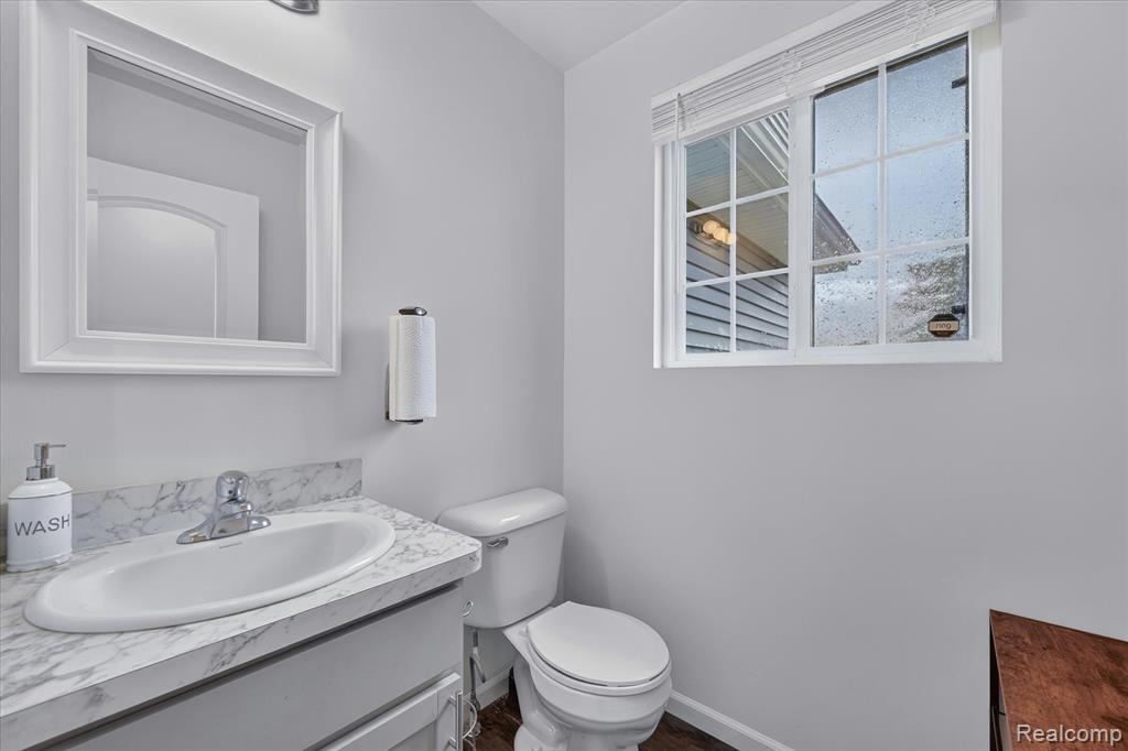 5382 Rural Terrace Court, Waterford, MI 48329 — Photo 17