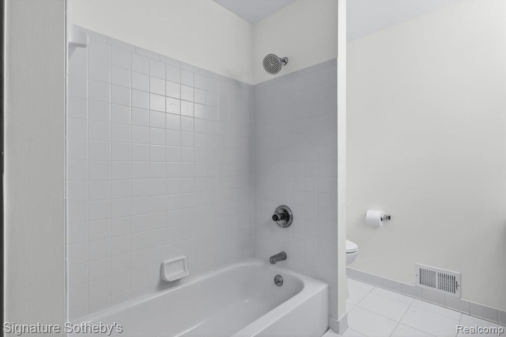 2240 Hidden Lake Trail, Ortonville, MI 48462 — Photo 35