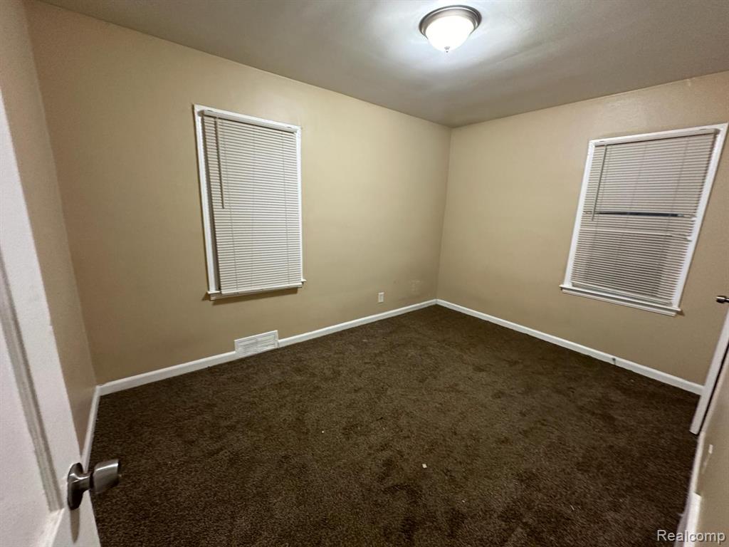 7651 Rosemont Avenue, Detroit, MI 48228 — Photo 2