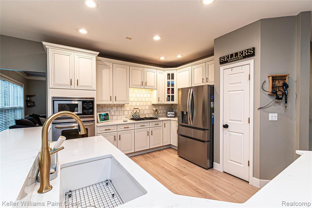 877 Wynstone Circle N, Oakland, MI — Photo 27