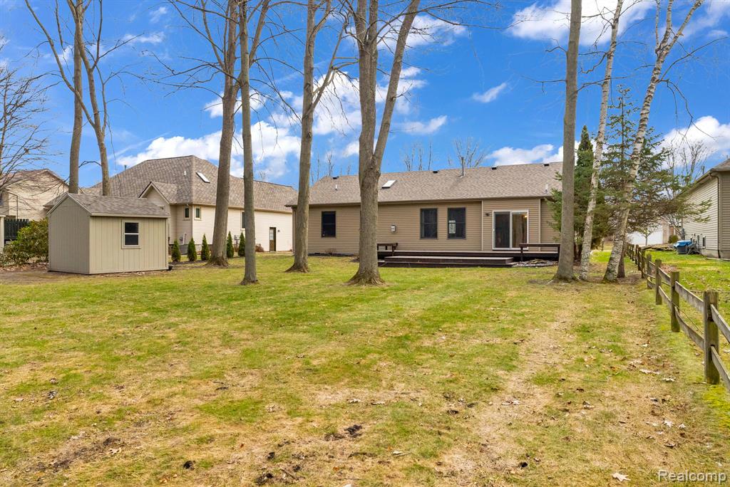 4039 Stoney Creek Drive, Fort Gratiot, MI 48059 — Photo 34