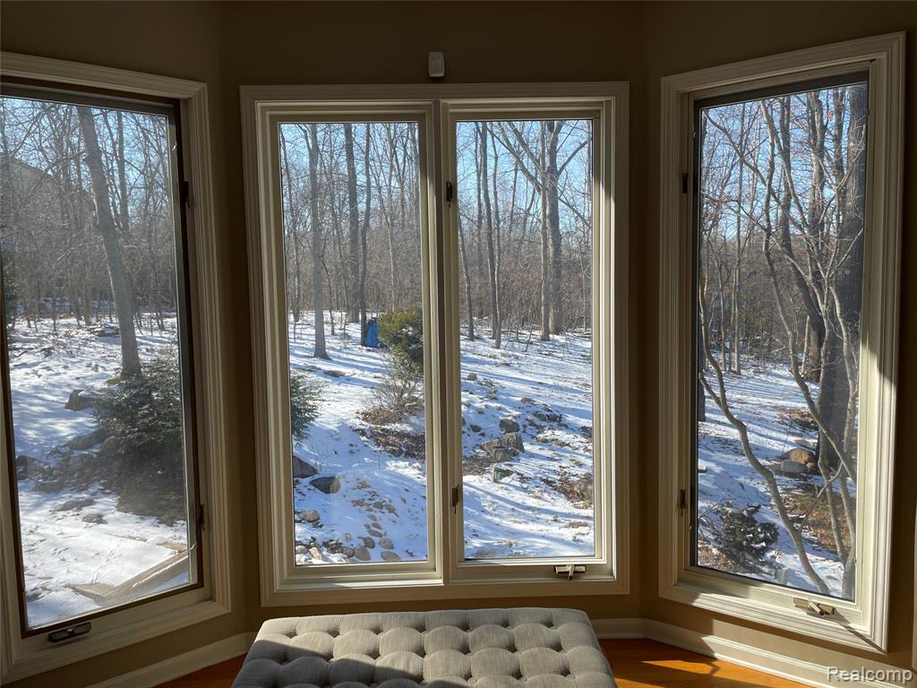 4765 Woodbine Circle S, West Bloomfield, MI 48323 — Photo 17