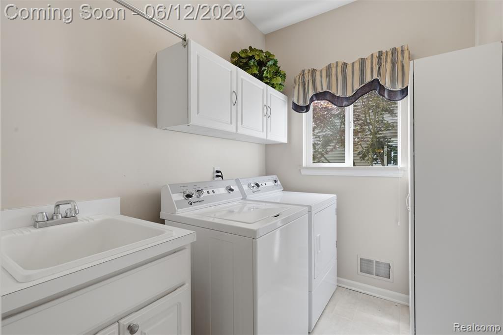 470 Delmar Court, Highland, MI — Photo 18