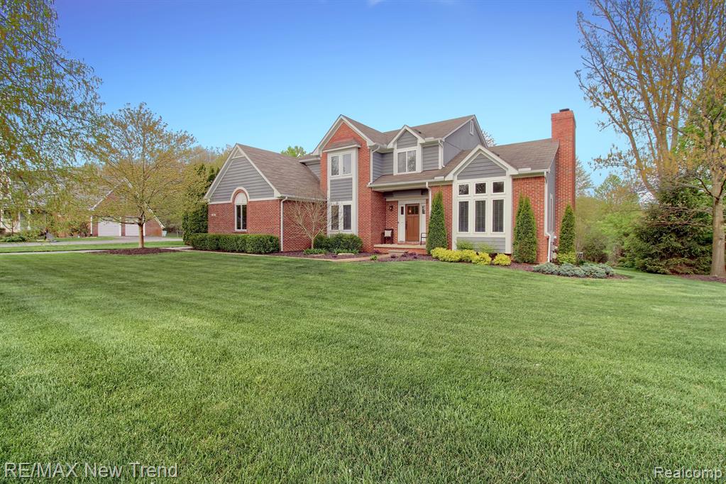 9457 DALEVIEW Drive, South Lyon, MI 48178 — Photo 2
