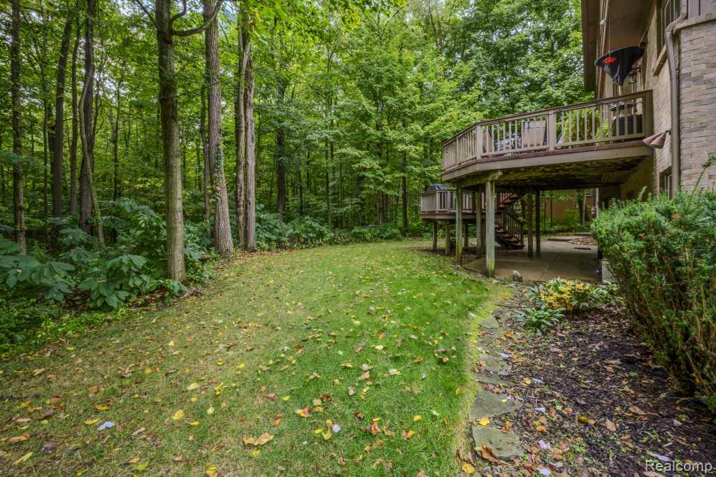 7809 Haverhill Court N, Canton, MI 48187 — Photo 37