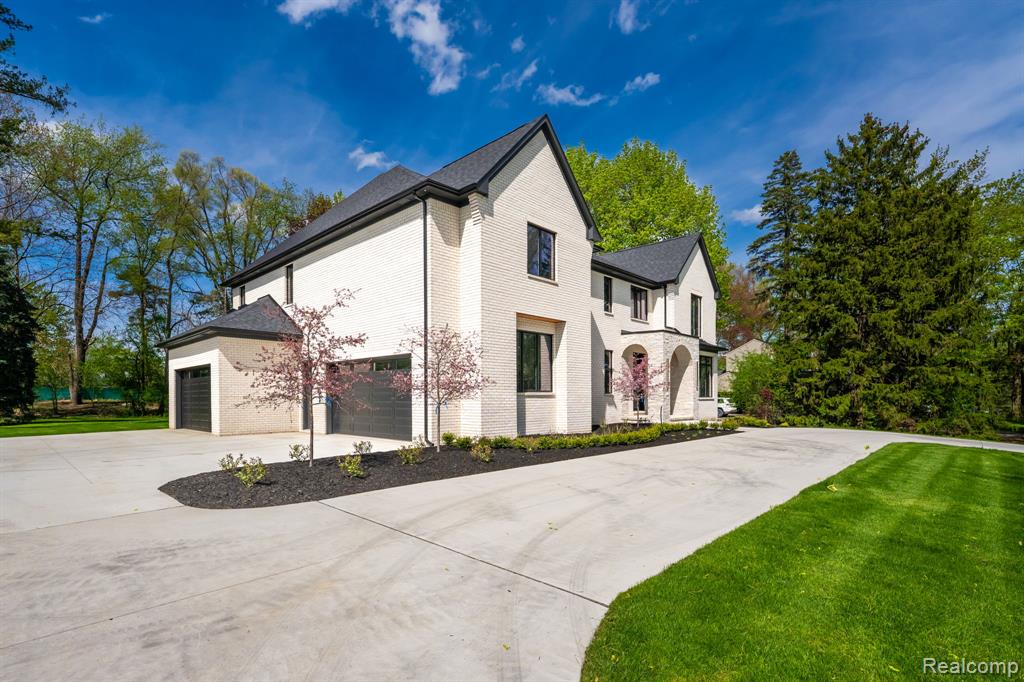4546 Niagara Lane, Bloomfield Hills, MI 48301 — Photo 4