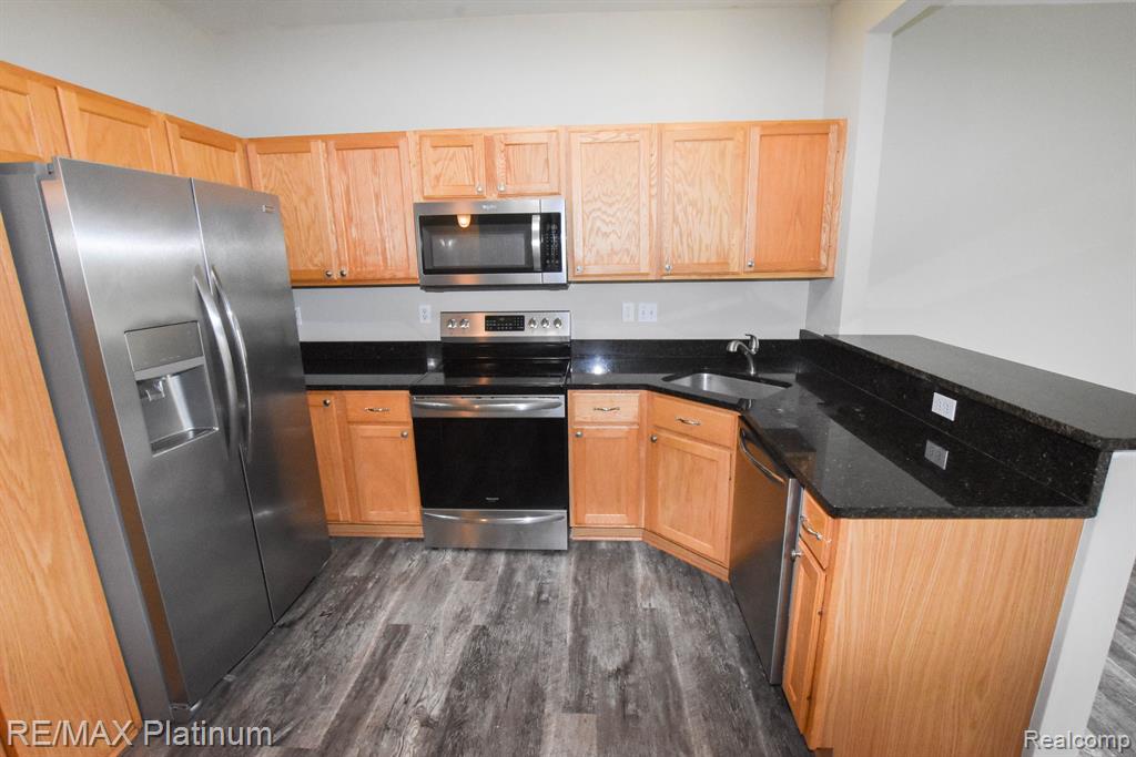2180 KNOTTY PINE Trail, Howell, MI 48855 — Photo 4