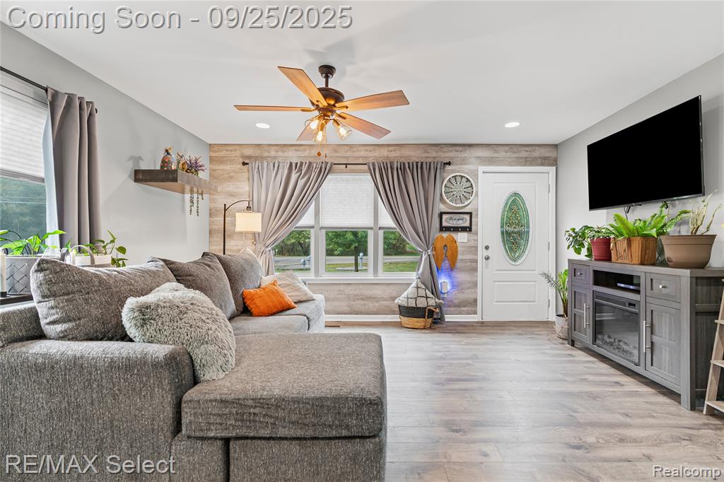 6237 E Atherton Road, Burton, MI 48519 — Photo 14