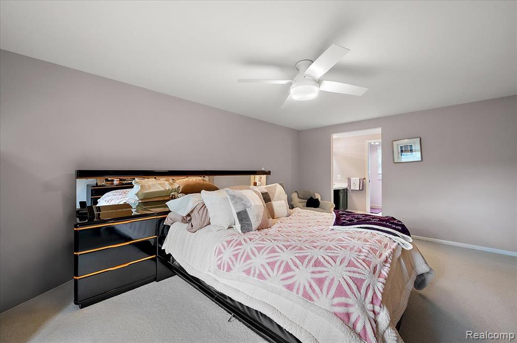 6153 Kiev Street, West Bloomfield, MI 48324 — Photo 23