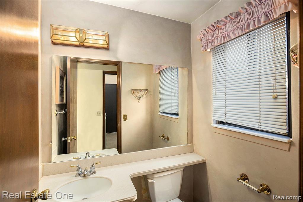 4423 Reilly Court, Troy, MI 48085 — Photo 11