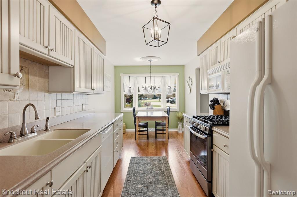 239 Churchgrove Road, Frankenmuth, MI 48734 — Photo 14