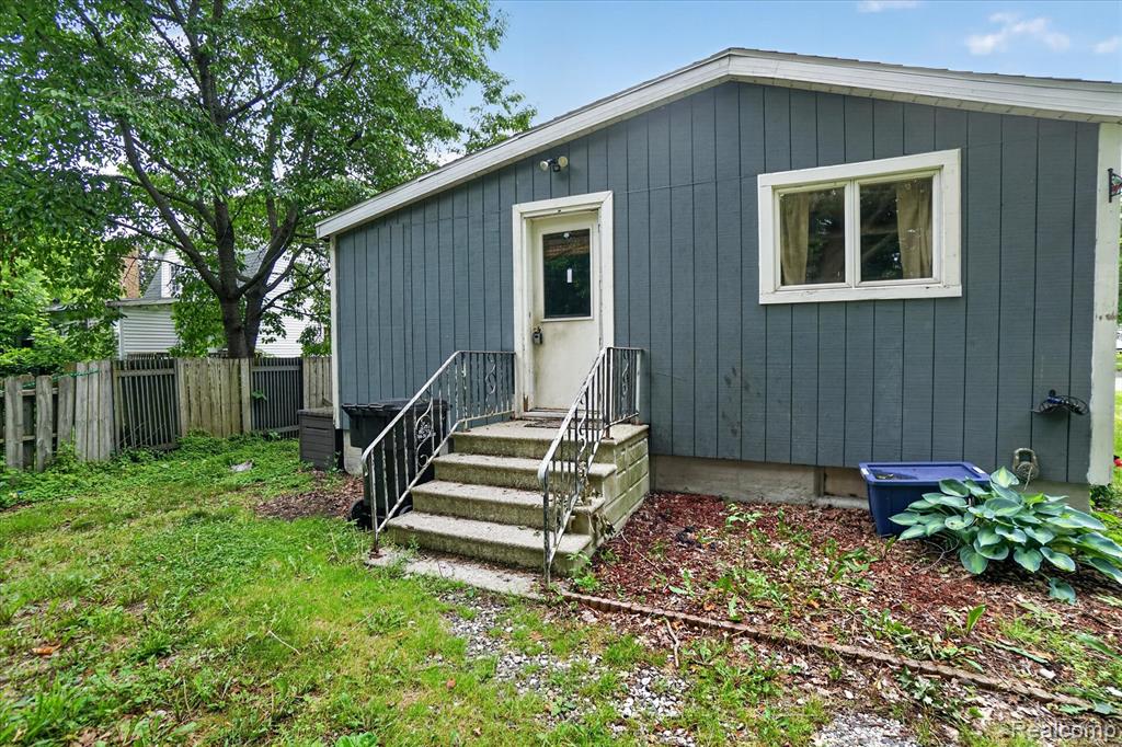 535 E Hubble Street, Hastings, MI 49058 — Photo 30