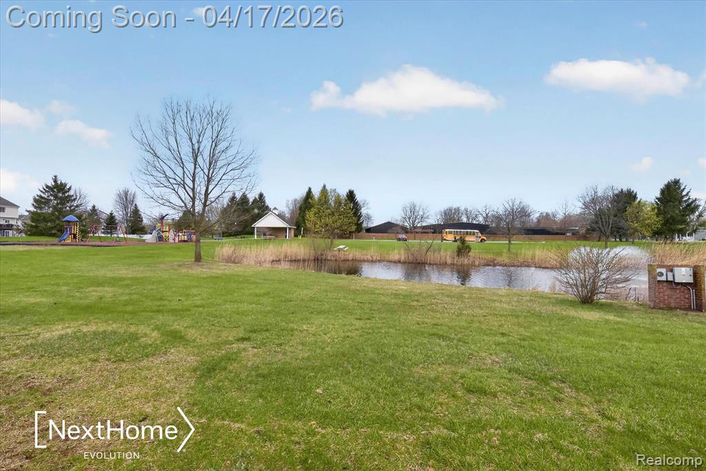321 Oxford Court, Belleville, MI 48111 — Photo 57
