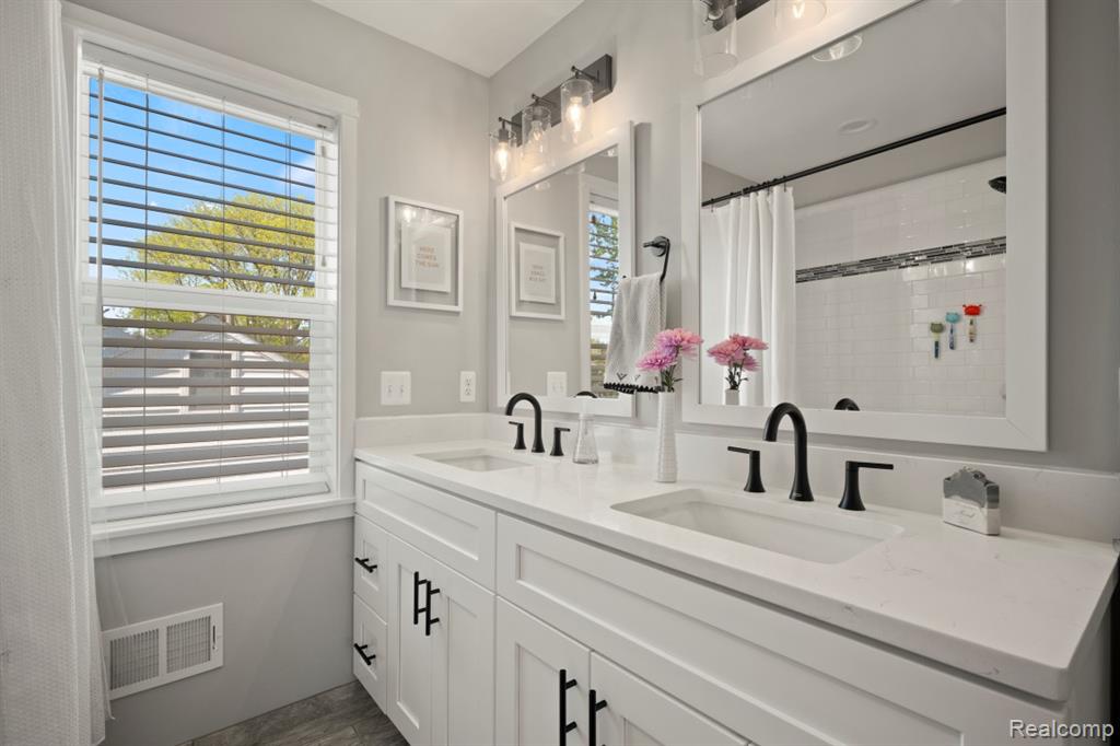 423 N Altadena Avenue, Royal Oak, MI 48067 — Photo 48