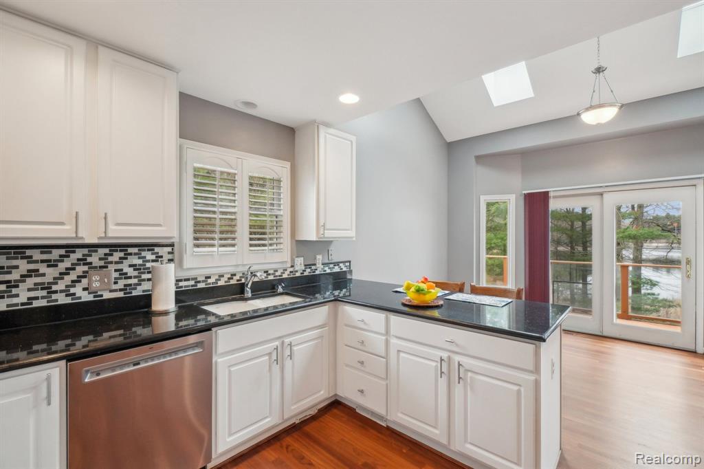 810 JOSHUA Drive, Highland, MI 48356 — Photo 22